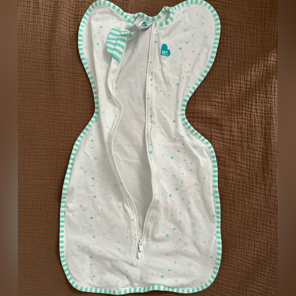 Love to Dream Swaddle Up size small